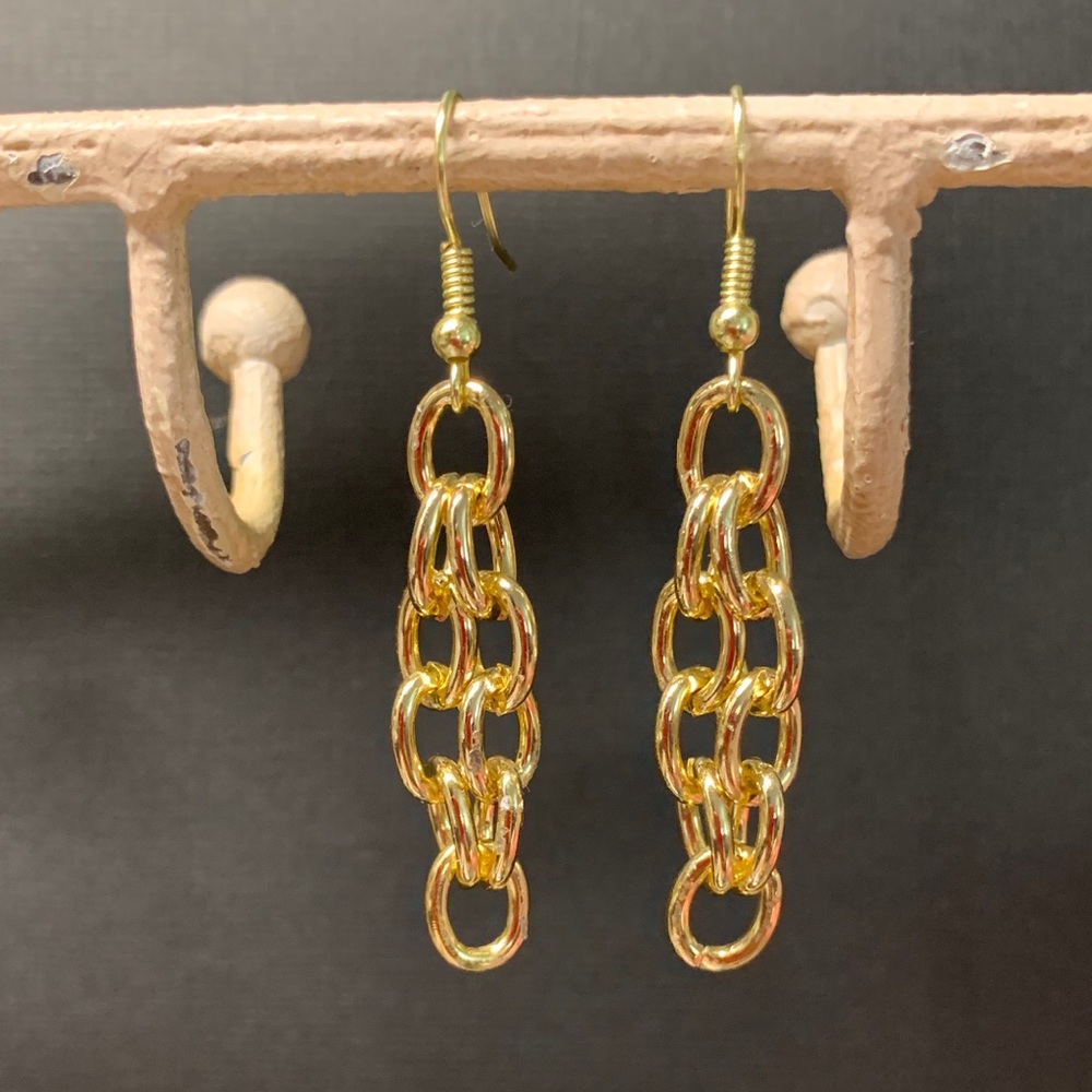 ❌sold❌Golden Chain Earrings